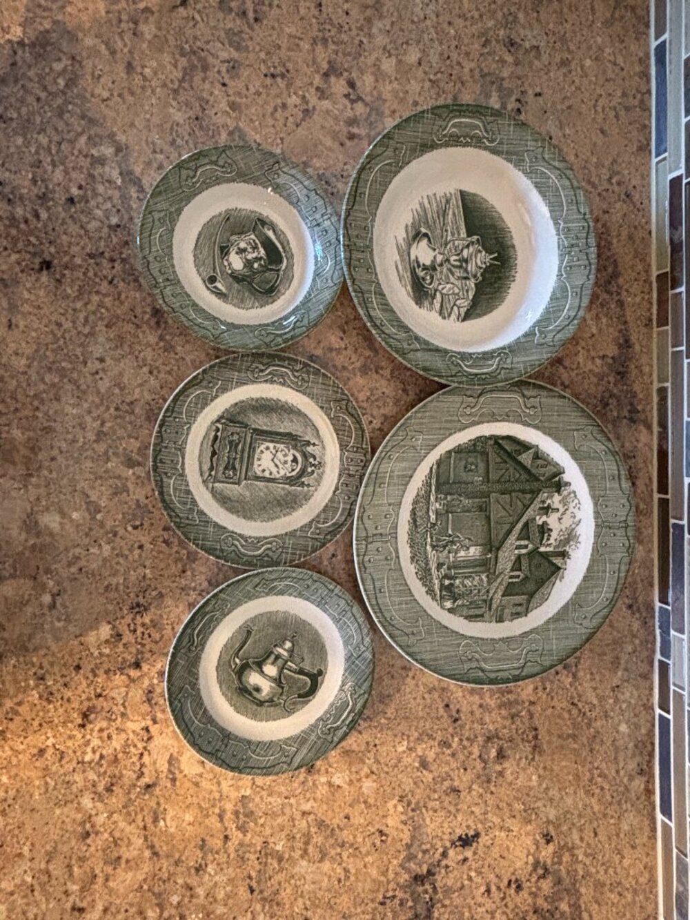 The Old Curiosity Shop 5 - Piece Green Dinner Dishes Vintage  #1